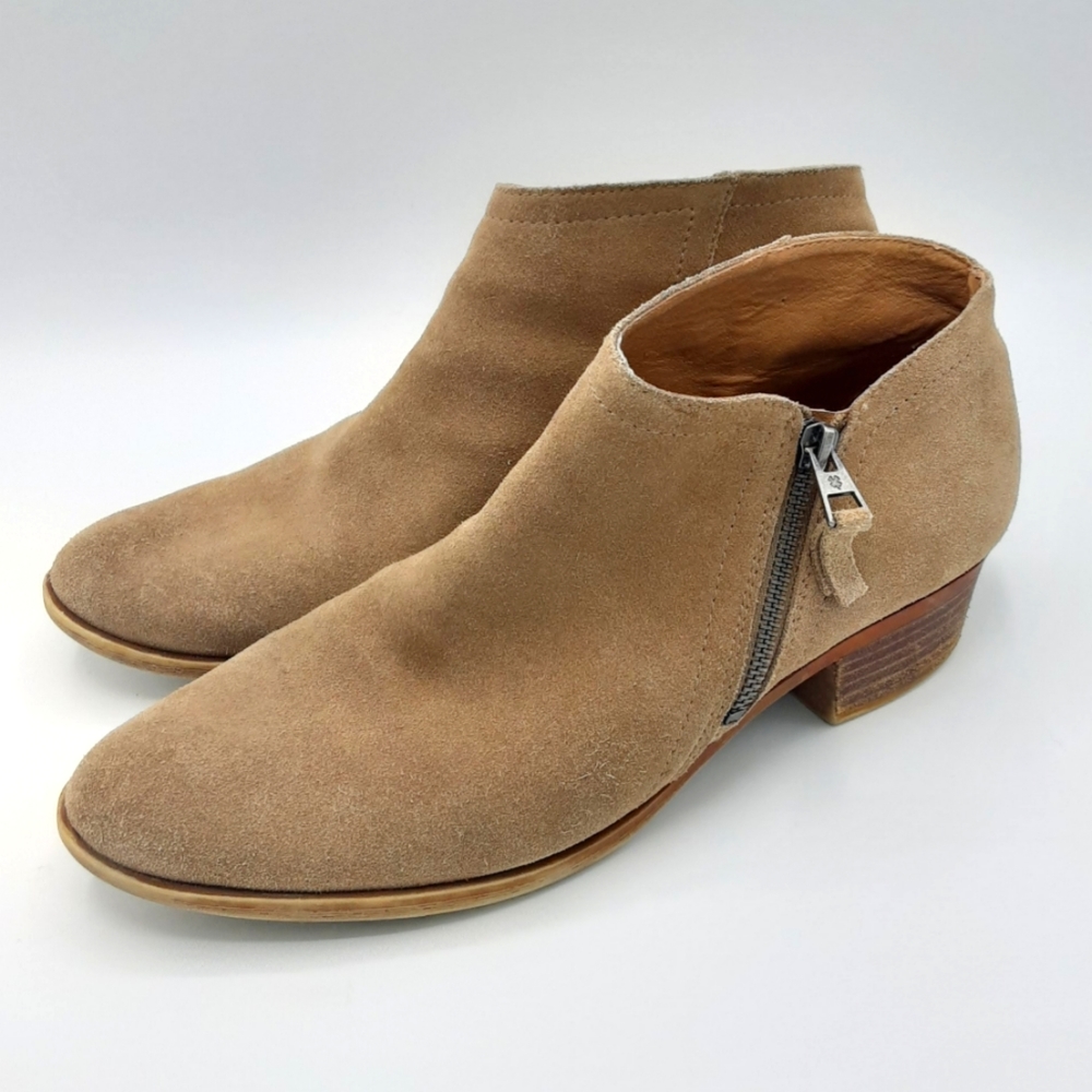 Lucky Brand Brielly2 Suede Bootie Size 11.